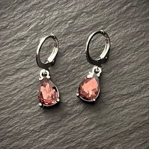 Blush Pink Rhinestone Teardrop Silver Tone Leverback Earrings NWOT